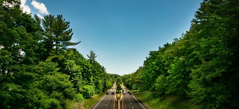 road you can use for a family move from Litchfield to Granby